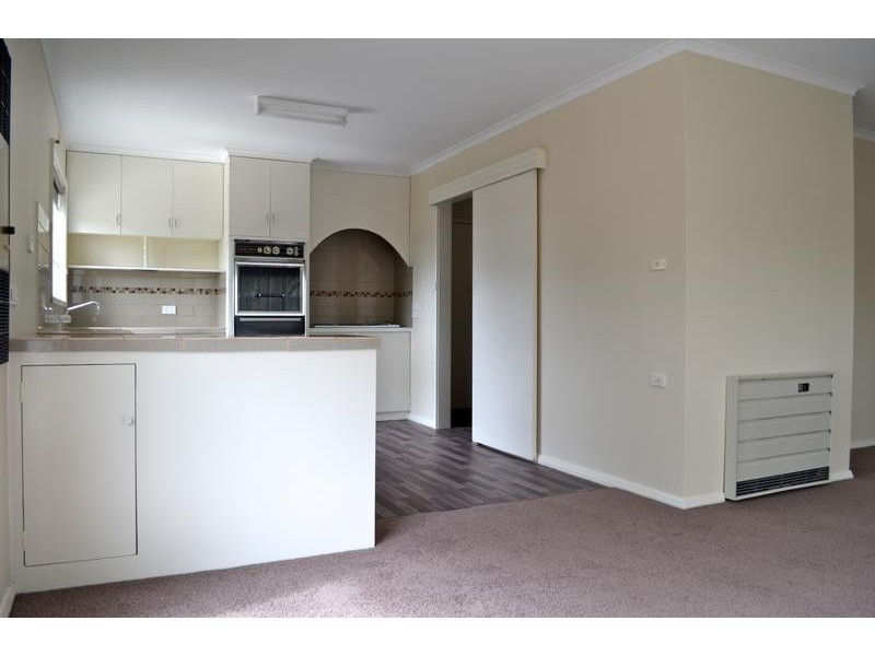 1/3 Park Street, Strathdale VIC 3550