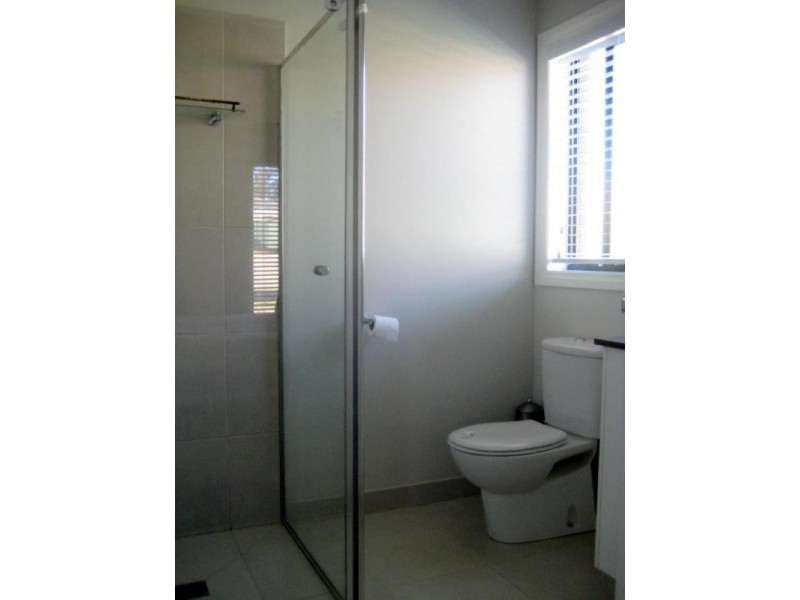 27 Irontree Close, Kangaroo Flat VIC 3555