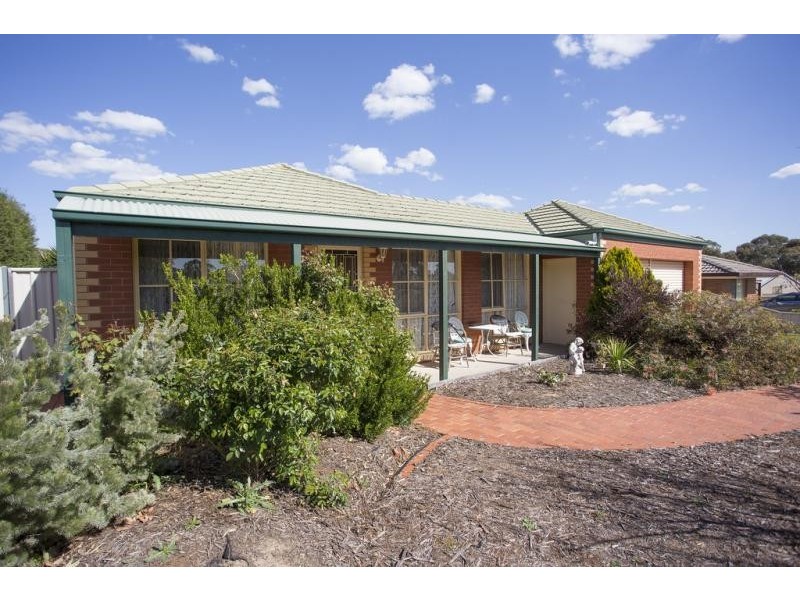 2 Joshua Court, Flora Hill VIC 3550