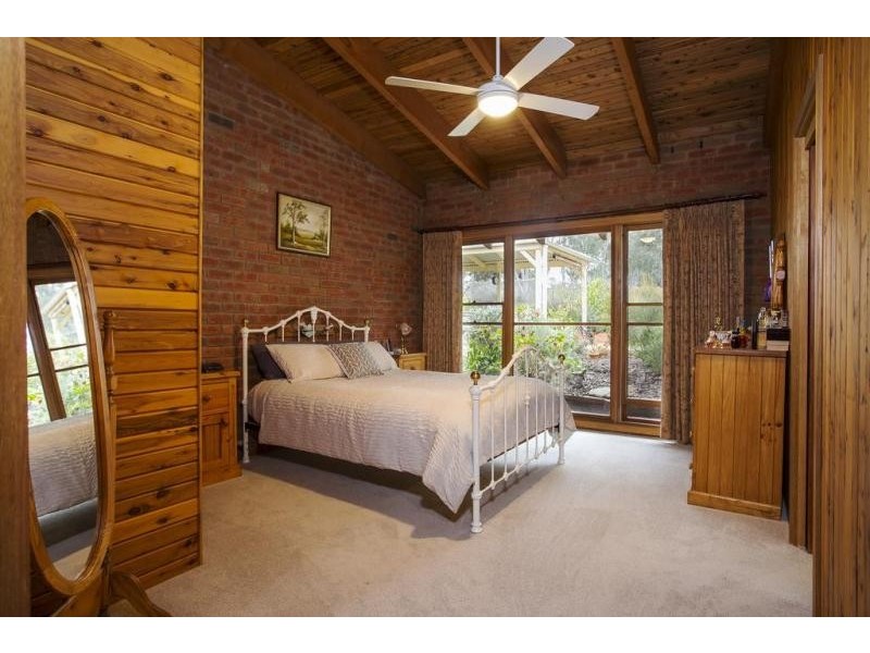 84 Beilharz Road, Ravenswood VIC 3453