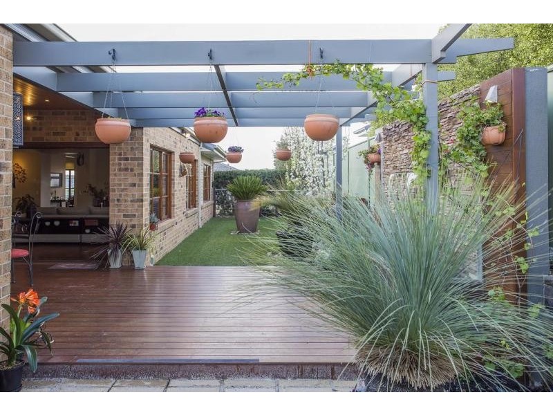 25 Lanark Drive, Junortoun VIC 3551