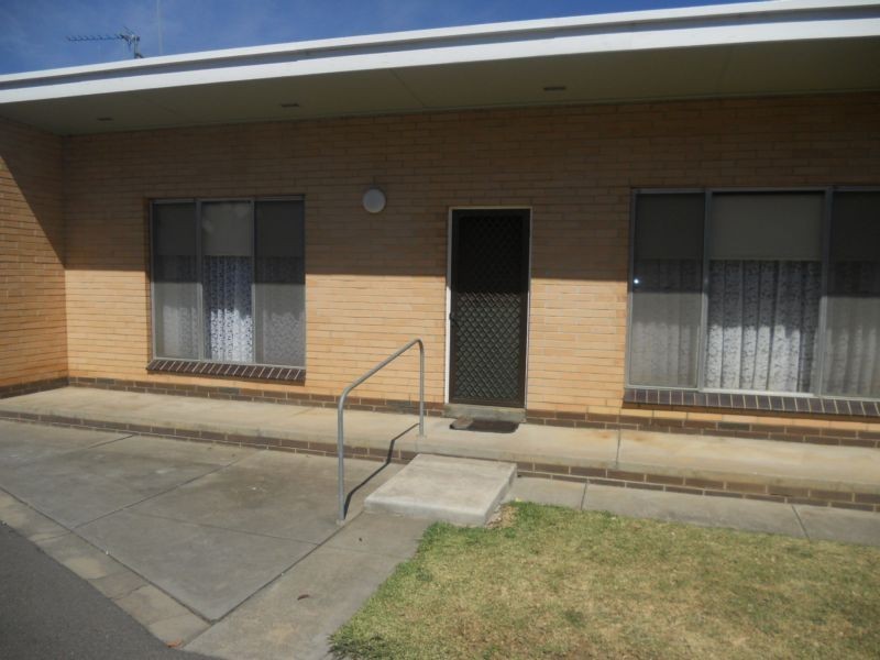 1/2 Ligar Street, Kennington VIC 3550