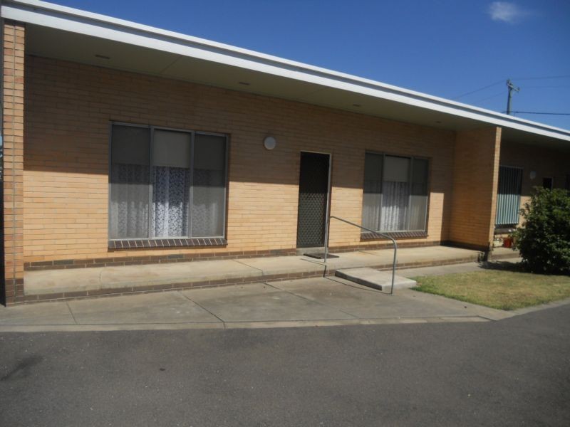 1/2 Ligar Street, Kennington VIC 3550