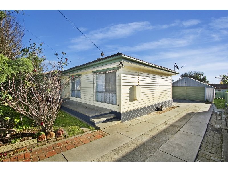 60 Adam Street, Quarry Hill VIC 3550