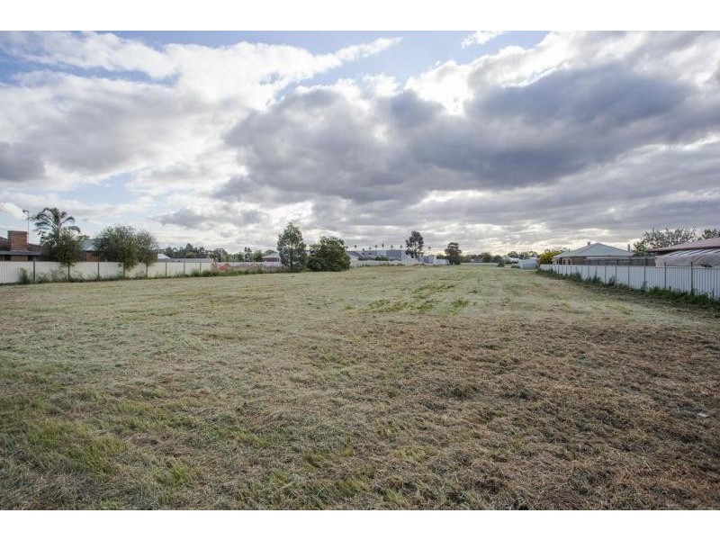 117 Station Street, Epsom VIC 3551