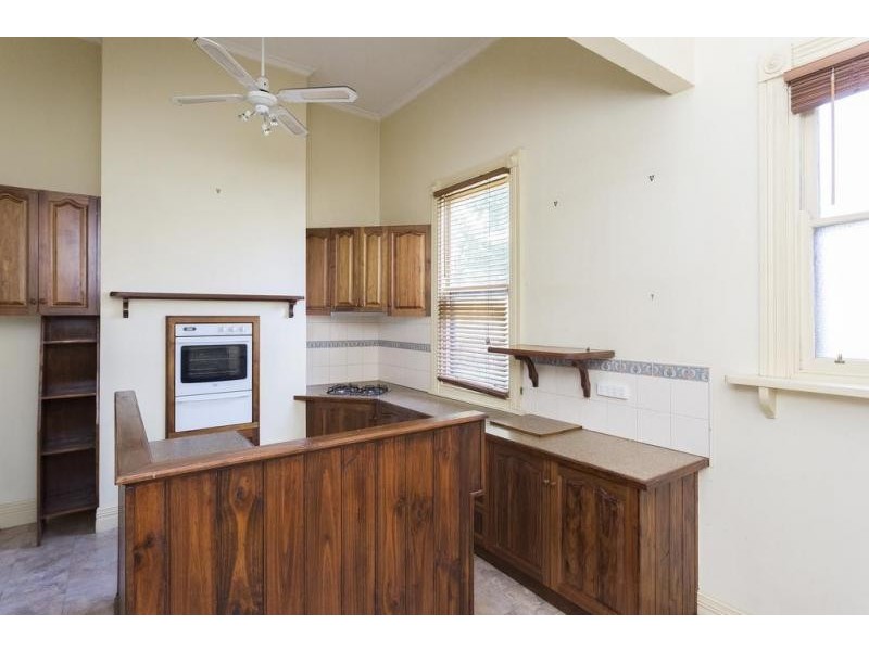 87 Gladstone Street, Quarry Hill VIC 3550