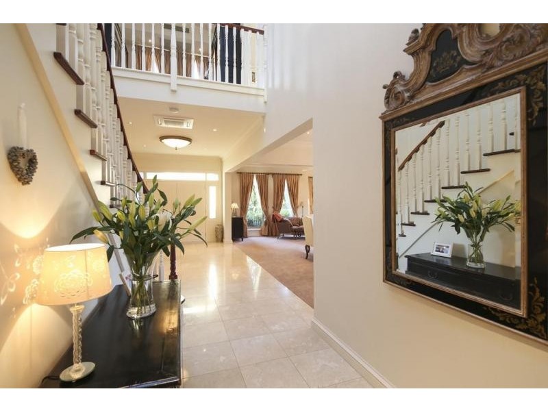 31 Elwood Drive, Strathdale VIC 3550