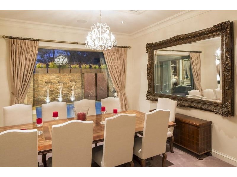 31 Elwood Drive, Strathdale VIC 3550