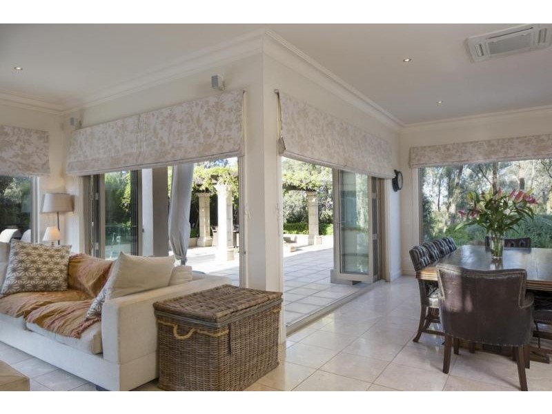 31 Elwood Drive, Strathdale VIC 3550