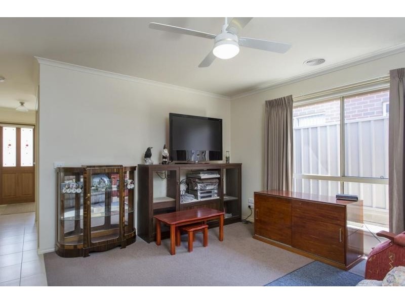 6 Rosewood Mews, Golden Square VIC 3555