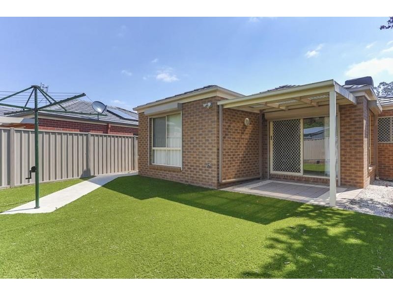 6 Rosewood Mews, Golden Square VIC 3555