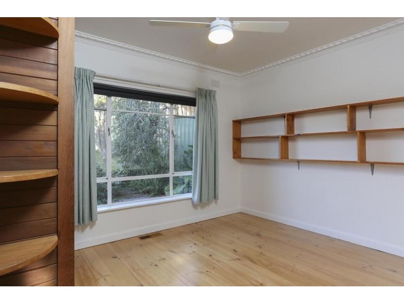 11 Wirth Street, Flora Hill VIC 3550