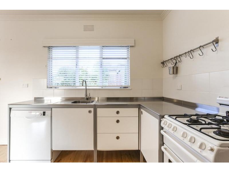 11 Wirth Street, Flora Hill VIC 3550