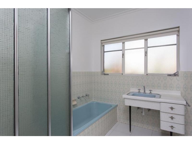 11 Wirth Street, Flora Hill VIC 3550