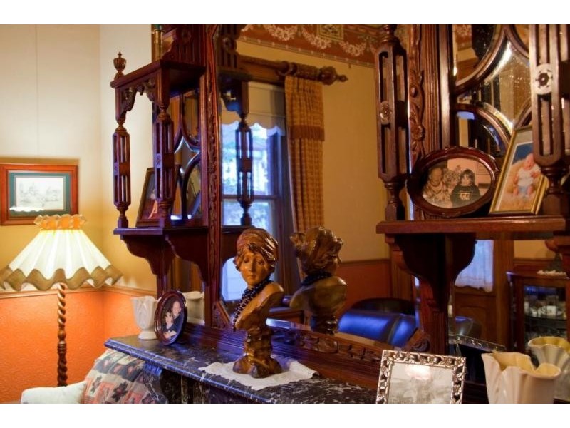 6 Brougham Street, Quarry Hill VIC 3550