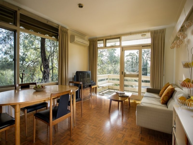 55 Mill Street, Strathdale VIC 3550