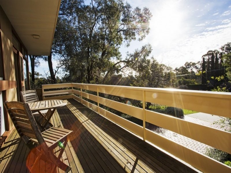 55 Mill Street, Strathdale VIC 3550