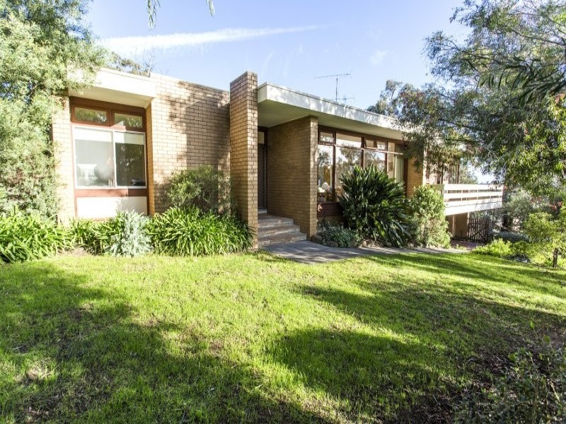 55 Mill Street, Strathdale VIC 3550