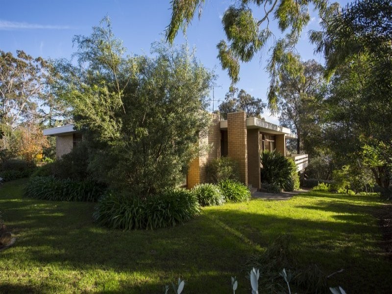 55 Mill Street, Strathdale VIC 3550