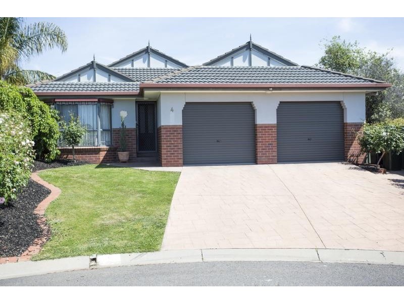 4 Brooke Court, Strathdale VIC 3550