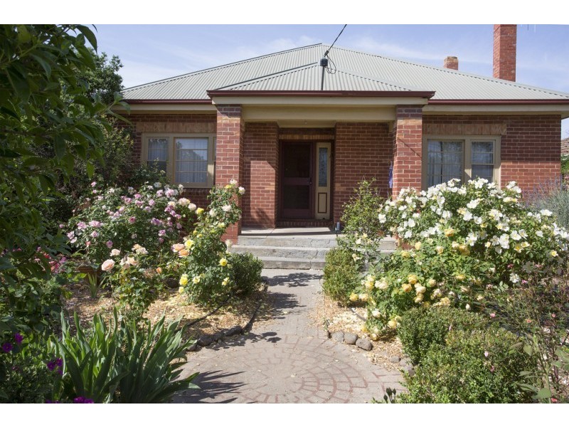 12 Townsend Street, Flora Hill VIC 3550