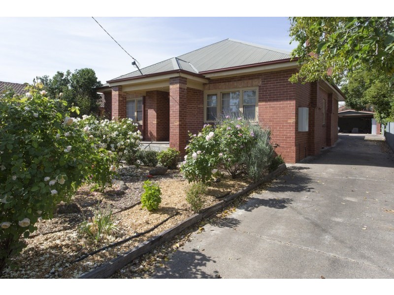 12 Townsend Street, Flora Hill VIC 3550