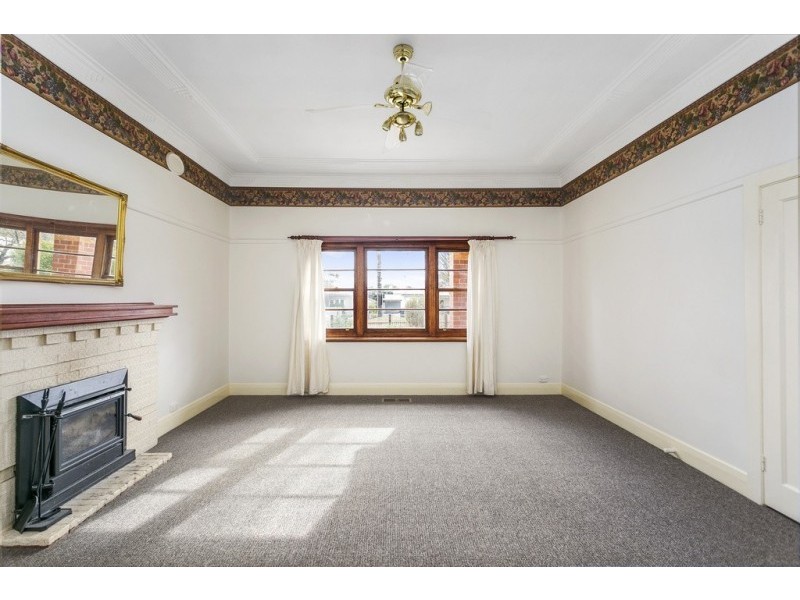 12 Townsend Street, Flora Hill VIC 3550