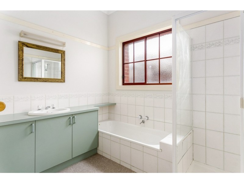 12 Townsend Street, Flora Hill VIC 3550