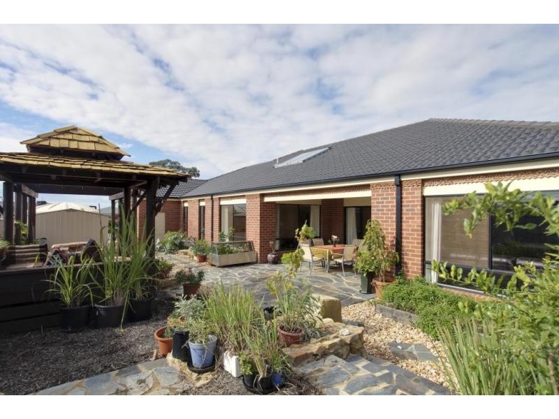 47 Arthurs Crescent, Strathfieldsaye VIC 3551