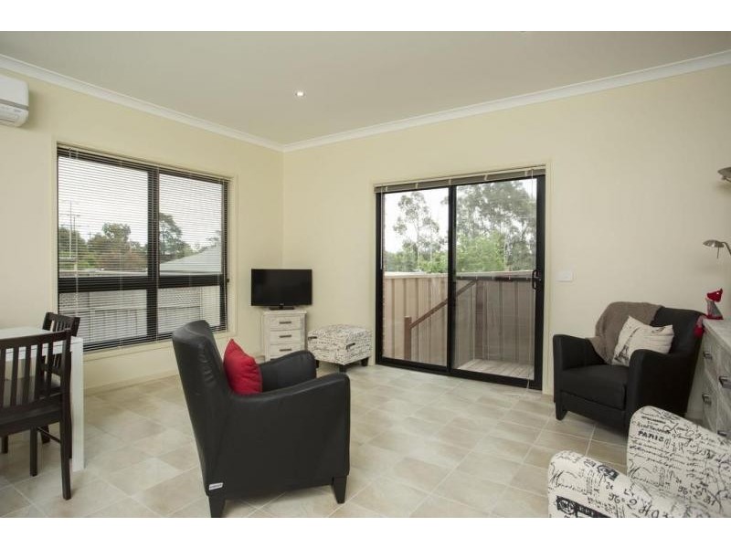 2/71 Allingham Street, Golden Square VIC 3555