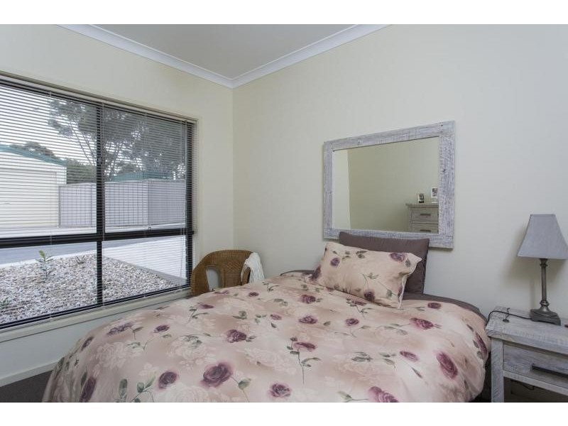 2/71 Allingham Street, Golden Square VIC 3555