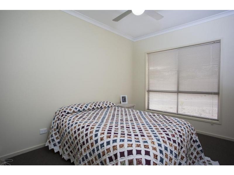 2/71 Allingham Street, Golden Square VIC 3555