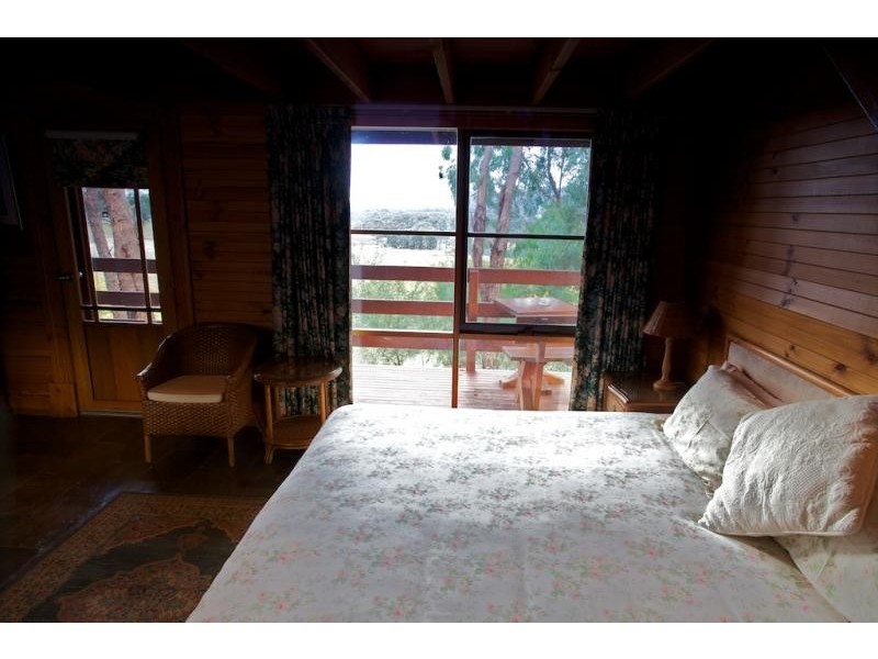 188 Mountain Creek Road, Moonambel VIC 3478