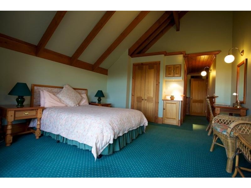 188 Mountain Creek Road, Moonambel VIC 3478