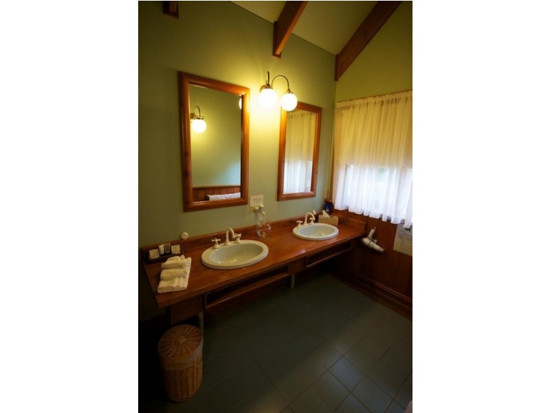 188 Mountain Creek Road, Moonambel VIC 3478