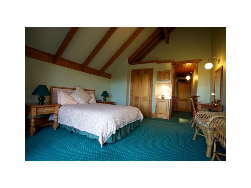 188 Mountain Creek Road, Moonambel VIC 3478