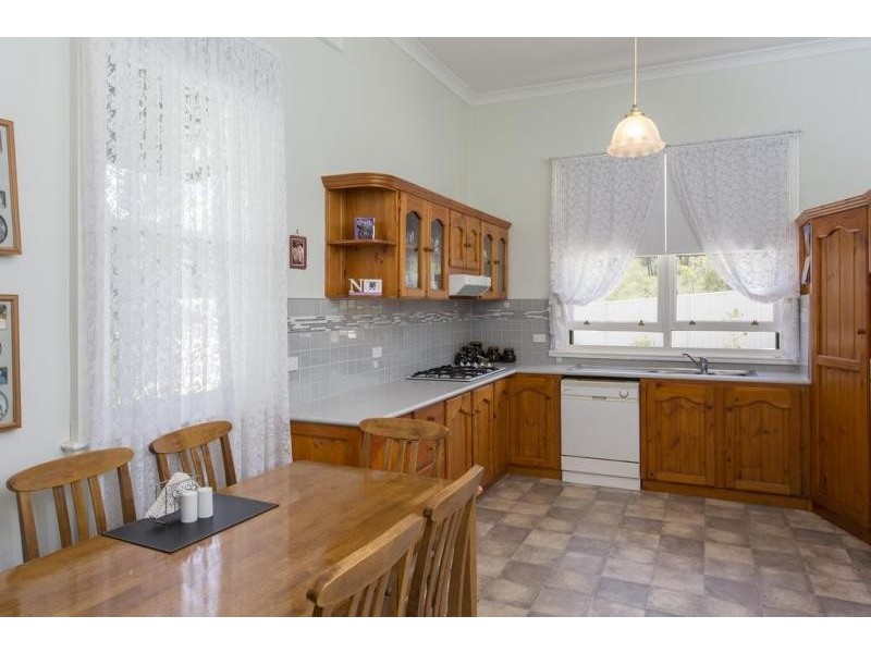 64 Sparrowhawk Road, West Bendigo VIC 3550