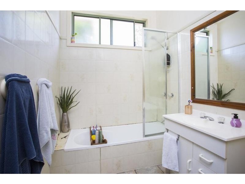 102 Havlin Street West, Quarry Hill VIC 3550