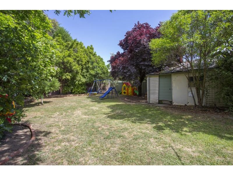 102 Havlin Street West, Quarry Hill VIC 3550