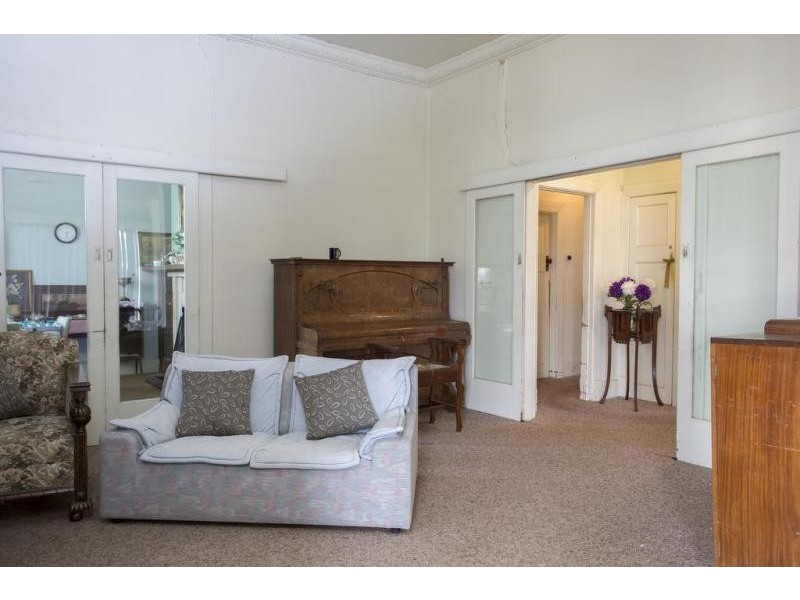 13 Peel Street, Quarry Hill VIC 3550