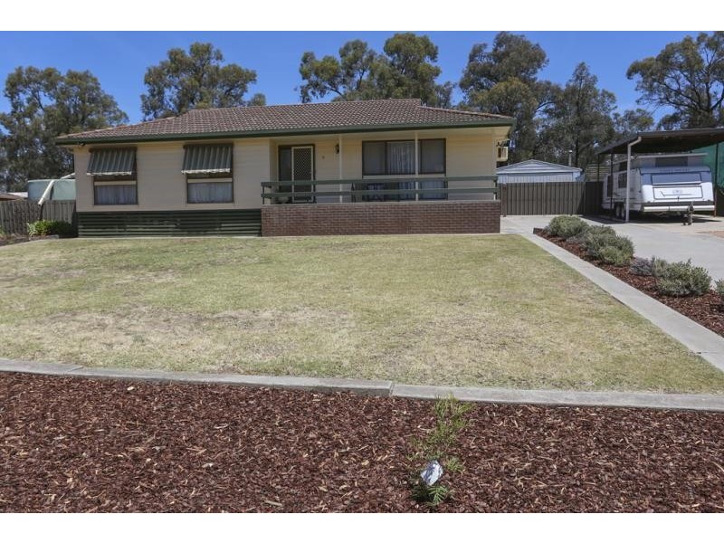 6 Averys Road, Eaglehawk VIC 3556