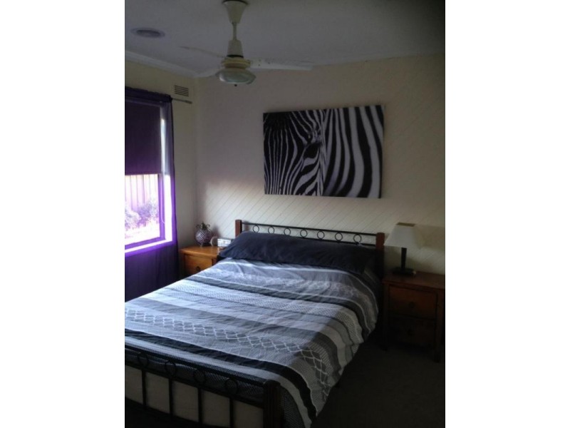 6 Averys Road, Eaglehawk VIC 3556