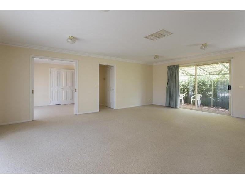 5 Joanna Court, Strathdale VIC 3550