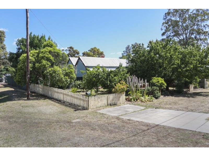 272 Rowan Street, Bendigo VIC 3550