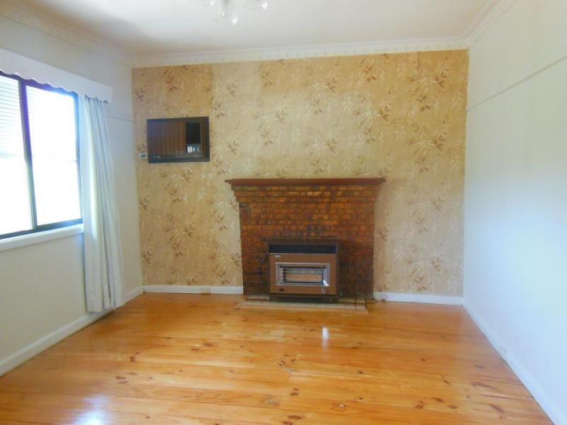 65 Race Street, Flora Hill VIC 3550