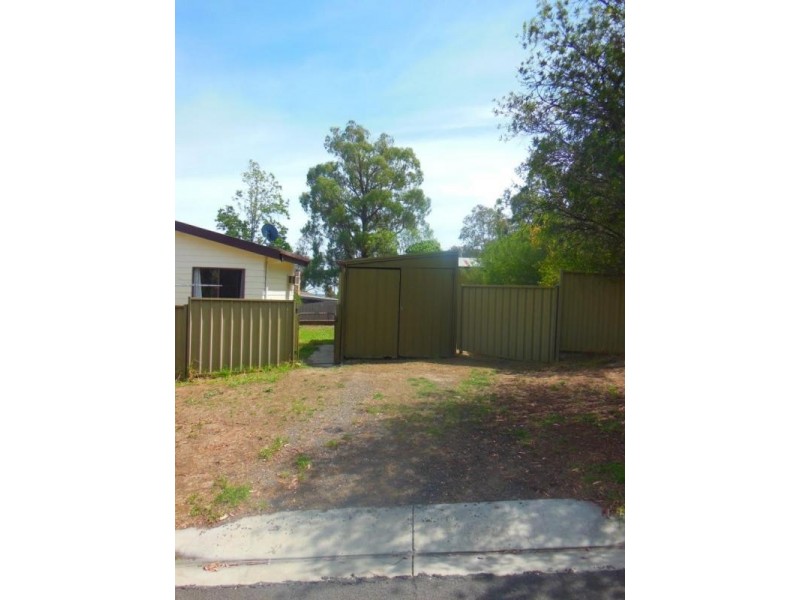 65 Race Street, Flora Hill VIC 3550