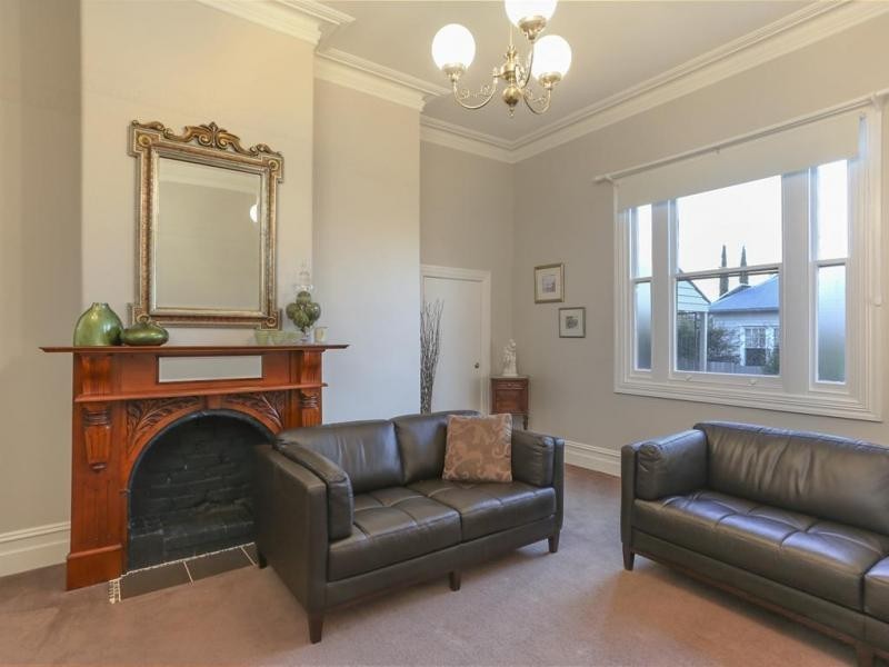 1 Malcolm Street, Quarry Hill VIC 3550