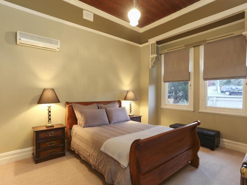 1 Malcolm Street, Quarry Hill VIC 3550