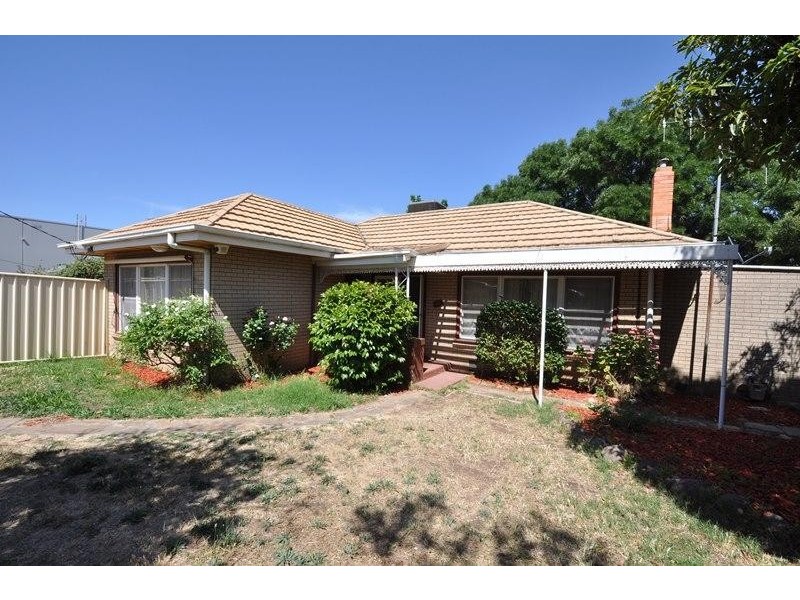 65 Powells Avenue, East Bendigo VIC 3550