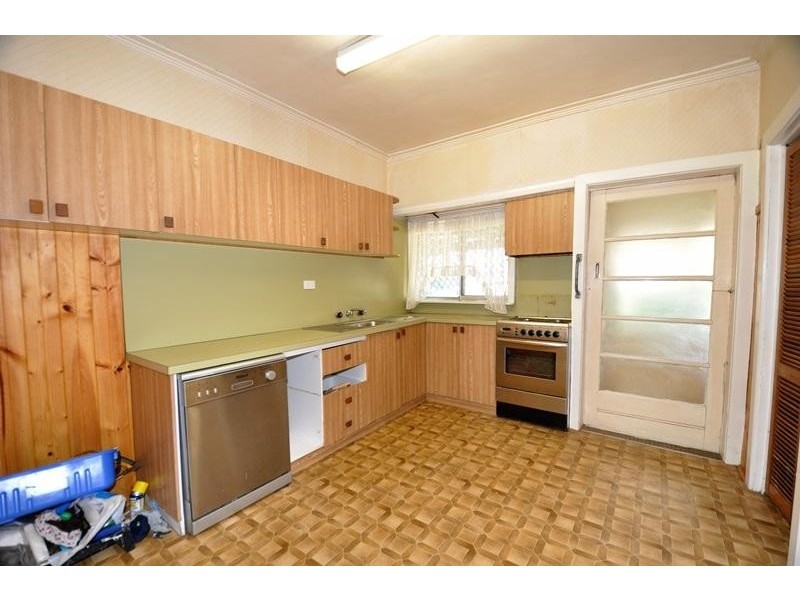 65 Powells Avenue, East Bendigo VIC 3550